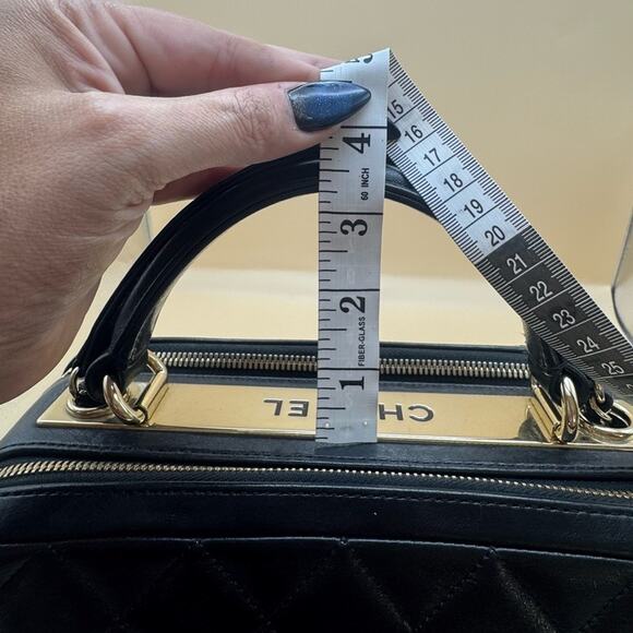 Chanel Lambskin Quilted Medium Trendy CC Bowling Bag Black Gold Hardware +Box - Picture 14 of 16